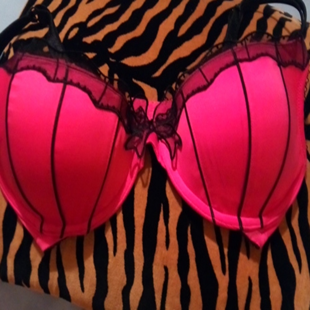 Ambrelle push up bra💕